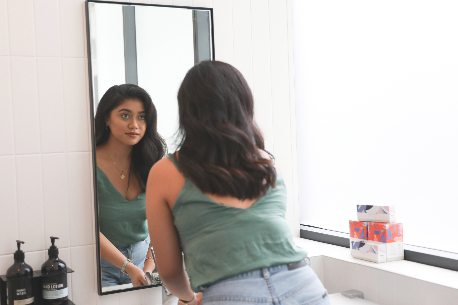 woman-looking-in-mirror, self-worth, self-talk, true-beauty